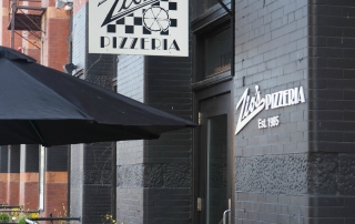 Zio's Pizzeria serves New York style pizza
