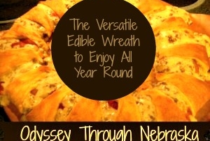 How to make an edible wreath using crescent rolls