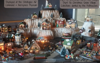 Felthousen Christmas House Collection