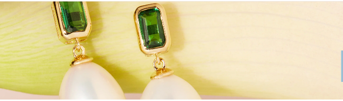 the girl with the Aurate gold pearl earrings