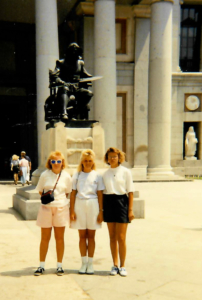 the girl with Aurate pearl earrings 